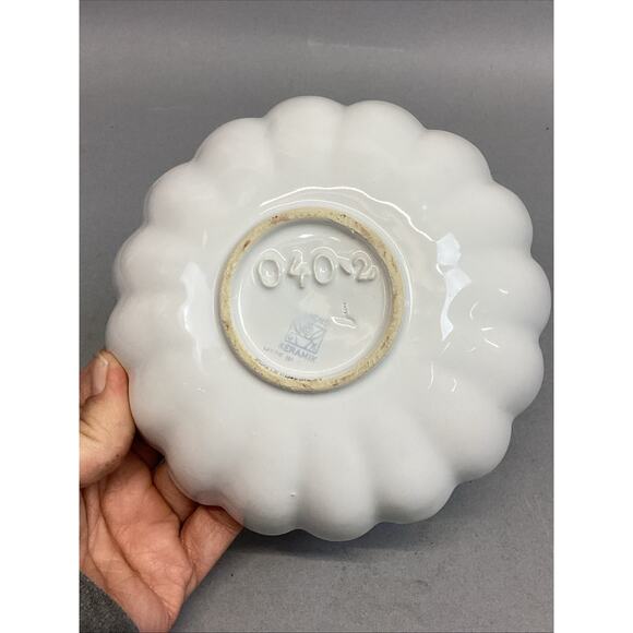 VINTAGE GMUNDNER KERAMIK AUSTRIA Rose Floral Streublumen Scalloped Bowl #040-2 - Picture 6 of 7